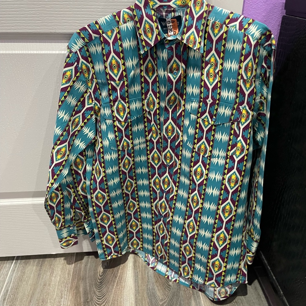Wrangler long sleeve shirt